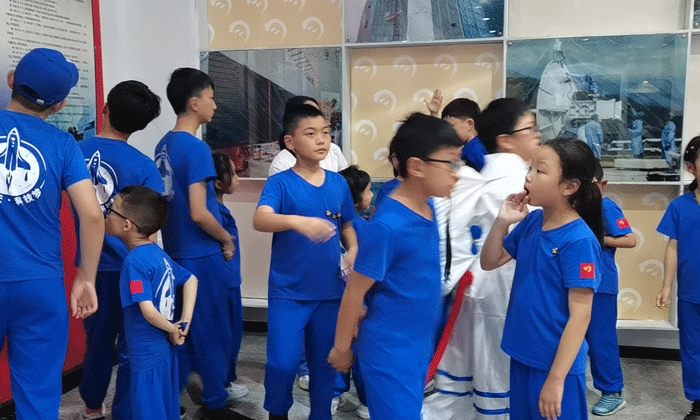 成都夏令營(yíng)費(fèi)用.gif