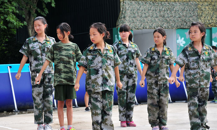 內(nèi)江軍事夏令營(yíng)