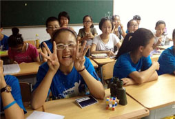 讓小孩子參加成都英語夏令營可提高聽力