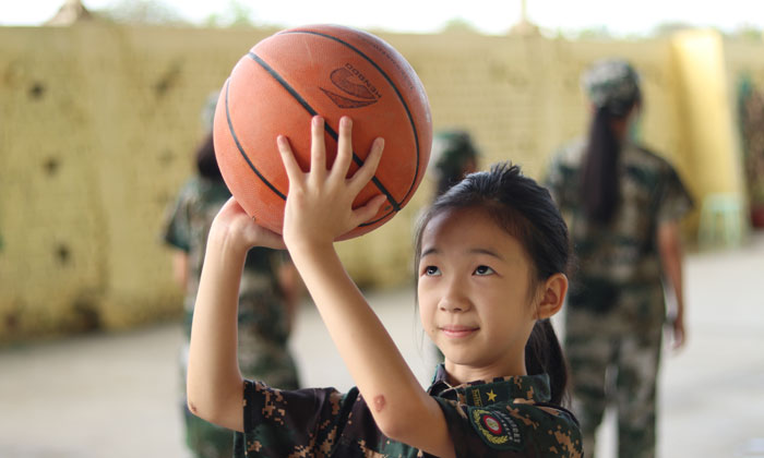 成都中學(xué)生軍事夏令營(yíng)活動(dòng)多少錢