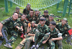 吃苦夏令營，青少年成長的無名英雄