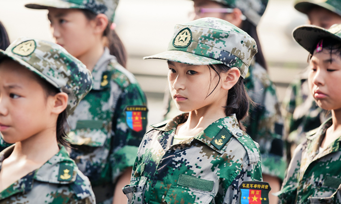 國內(nèi)有哪些吃苦夏令營