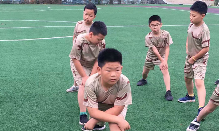 小學(xué)生吃苦夏令營報(bào)名哪家好