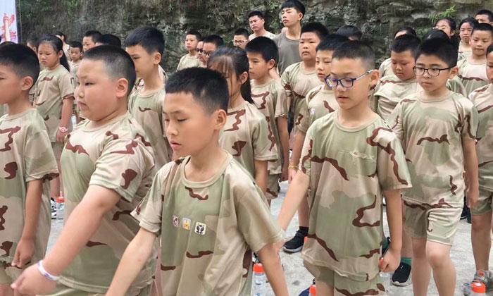 重慶軍事夏令營報(bào)名多少錢
