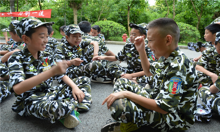 重慶夏令營(yíng)怎么樣