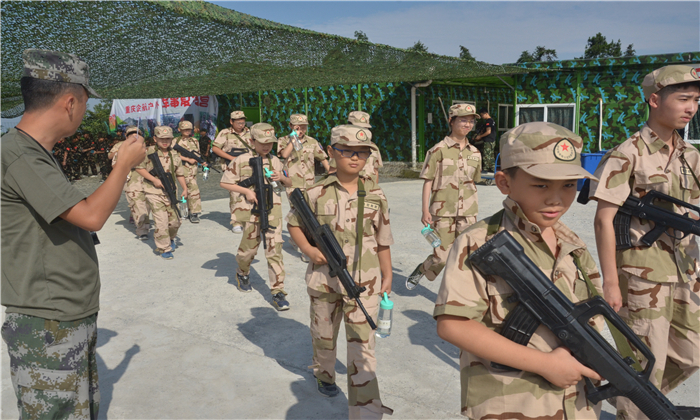 重慶軍事夏令營(yíng)課程