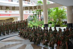 暑期體驗重慶軍訓(xùn)夏令營生活