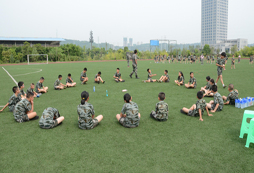  重慶軍事夏令營(yíng)沒(méi)有讓家長(zhǎng)和孩子失望