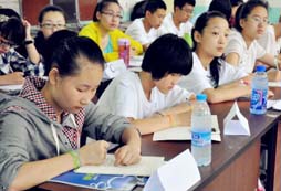 重慶英語夏令營(yíng)適合什么樣的孩子參加？