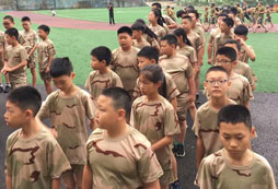 重慶有沒有十歲左右男孩軍事夏令營？