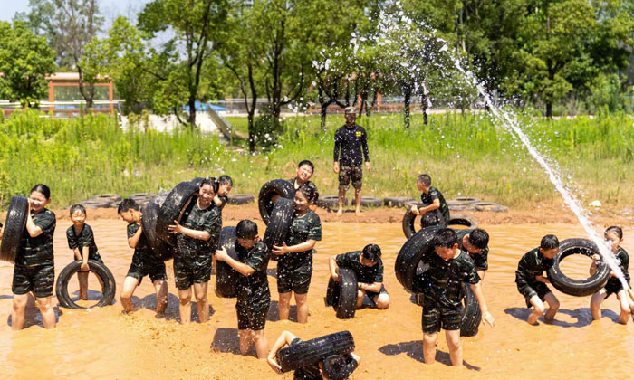 軍事訓(xùn)練