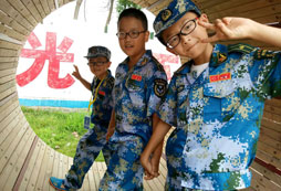 性格倔強(qiáng)的孩子參加滁州軍事夏令營(yíng)有效果嗎？