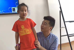 參加演講夏令營強化孩子思維邏輯性