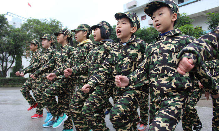 營地軍步訓(xùn)練
