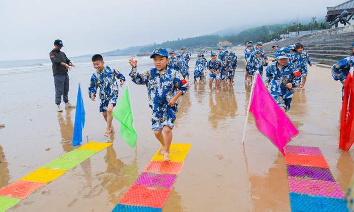 青島深藍(lán)利劍夏令營(yíng)