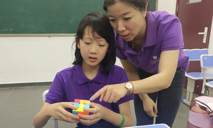 中小學(xué)生腦力思維夏令營價格