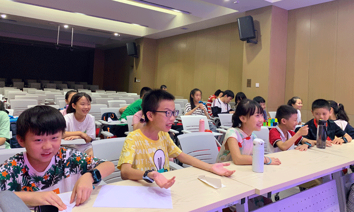 青少年腦力思維夏令營(yíng)報(bào)名多少錢(qián)