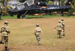 海南刀峰拓展軍事夏令營課程特色有哪些