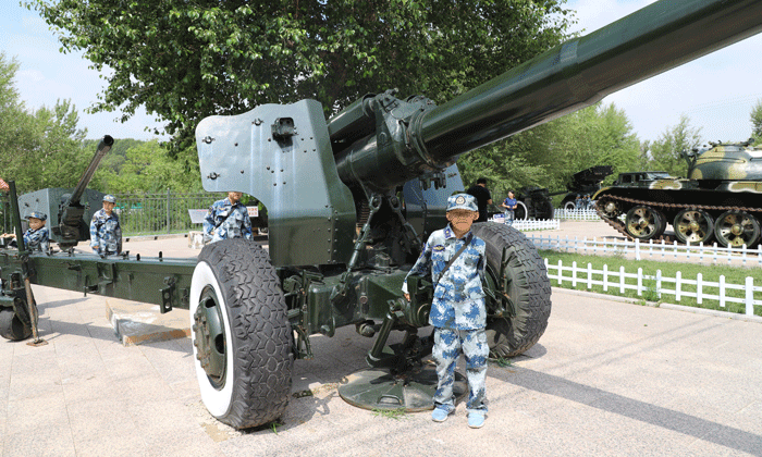近距離接觸軍事武器