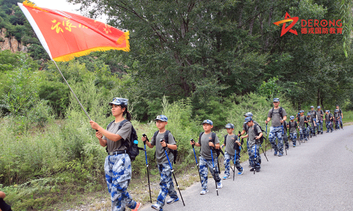 野外行軍