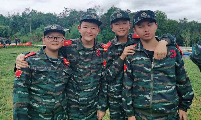 與隊員的合影