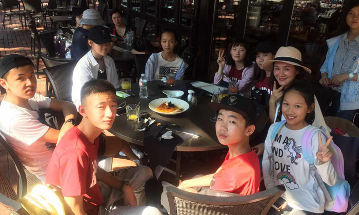戶外游玩的午餐