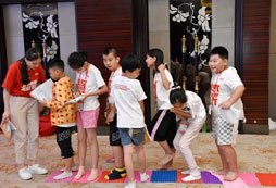 東莞青少年夏令營提高孩子英語興趣！