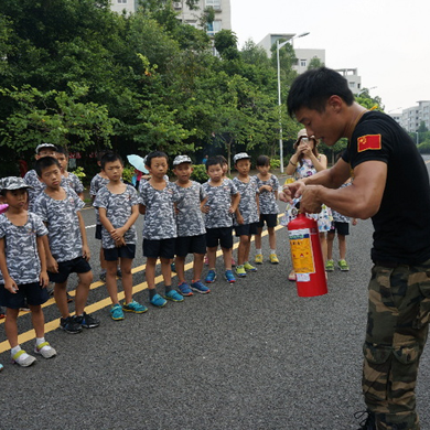 東莞軍事主題夏令營讓孩子健康度過這個假期