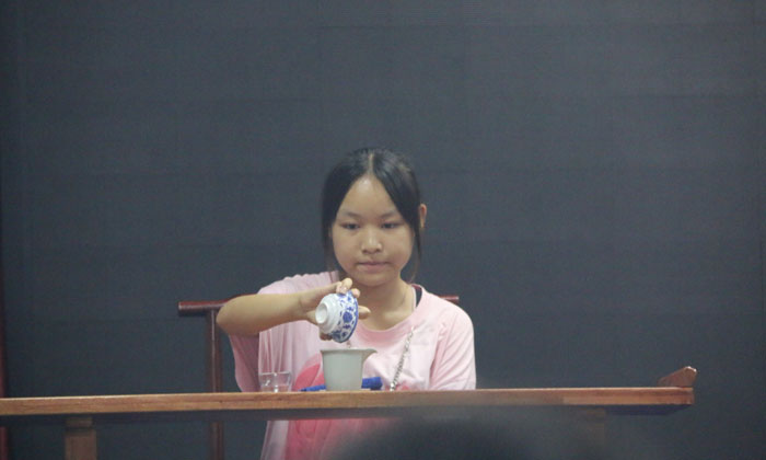 品茶