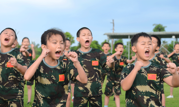 敦煌軍事夏令營(yíng)拓展活動(dòng)有哪些？.gif