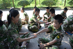 青少年參加恩施軍事夏令營有什么好處？