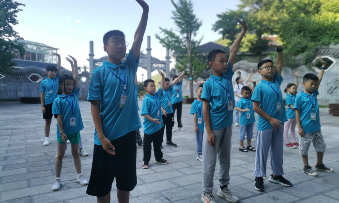 兒童夏令營報(bào)名哪家好