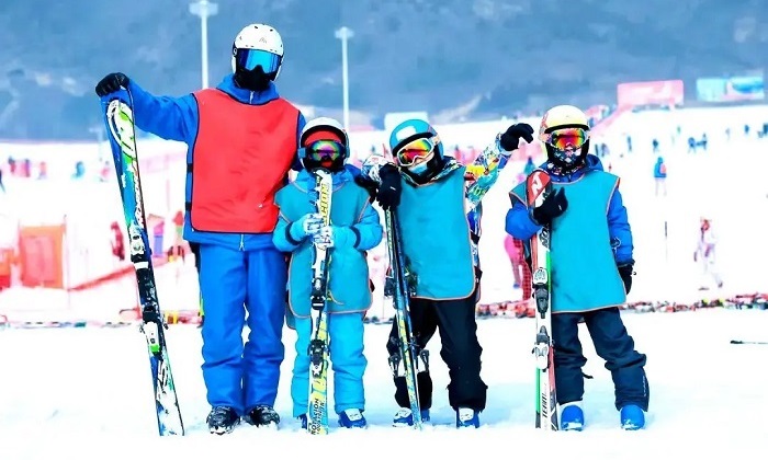 兒童滑雪冬令營價格