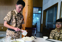 吃午餐！