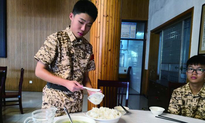 吃午餐！