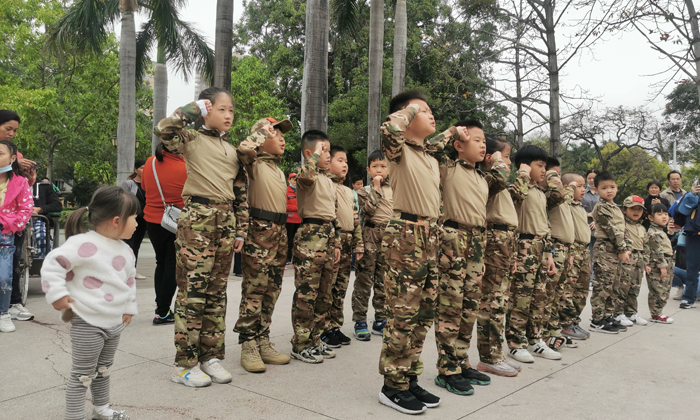 福建軍事夏令營怎么報名