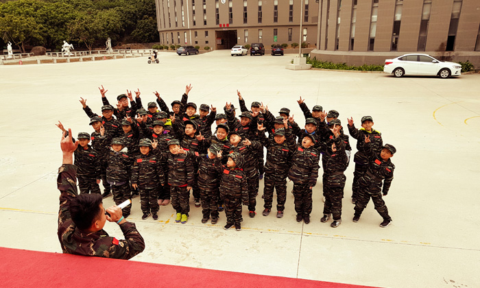 南安軍事夏令營(yíng)