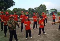 參加福建小學(xué)生夏令營讓孩子勇敢的面對挫折
