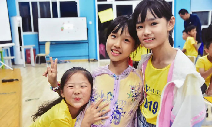 參加阜陽聽力夏令營激發(fā)孩子聽力能力！.jpg