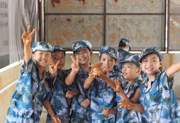 參加阜陽(yáng)青少年夏令營(yíng)喚醒孩子無(wú)限潛能