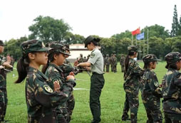 阜陽(yáng)軍事夏令營(yíng)帶給孩子的收獲有哪些