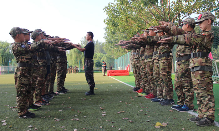 讓孩子參加阜陽特種兵夏令營來一場特色集訓吧!.jpg