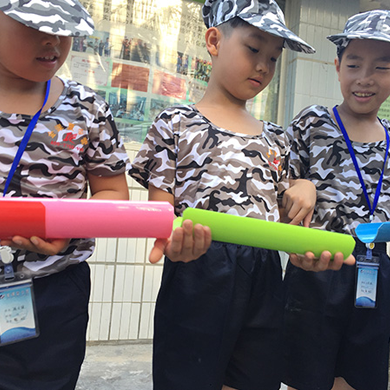福州軍事拓展夏令營磨練孩子的意志
