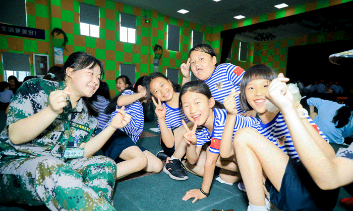 贛州軍事夏令營.gif