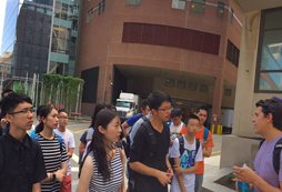切身體驗校外精彩的實踐活動