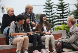  香港國際英語夏令營，感受英國頂尖大學(xué)的教育