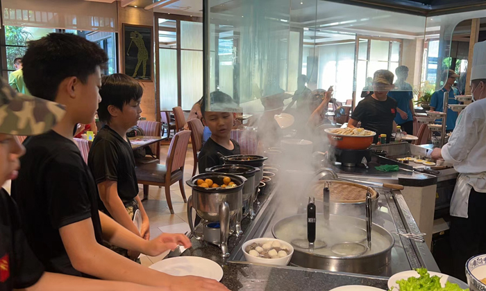等待美食