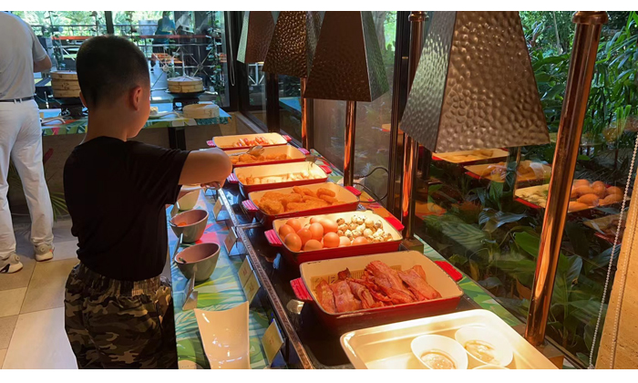 豐富的自助餐