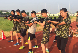 廣德軍事夏令營(yíng)帶給孩子的收獲有哪些