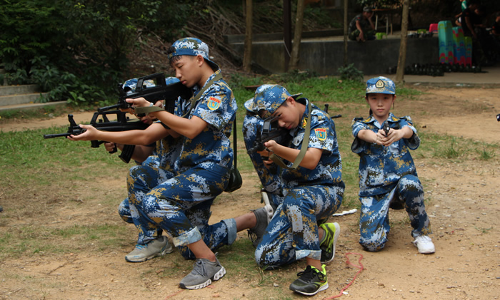廣東青少年軍訓(xùn)夏令營哪里有